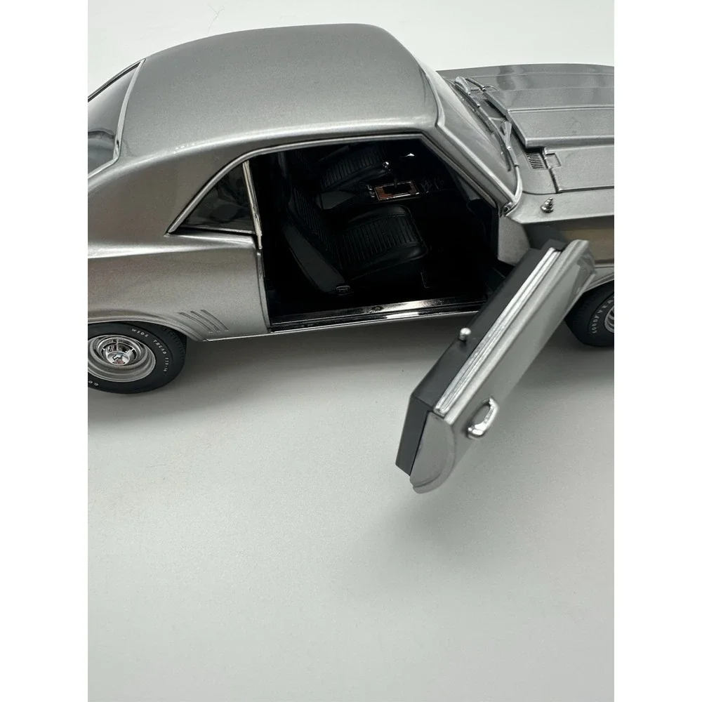 DANBURY MINT 1969 CHEVROLET COPO CAMARO CORTEZ SILVER 1:24 DIECAST MODEL NO BOX